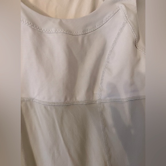 Lulu Lemon|| Tank Top Size 10 - Picture 2 of 4